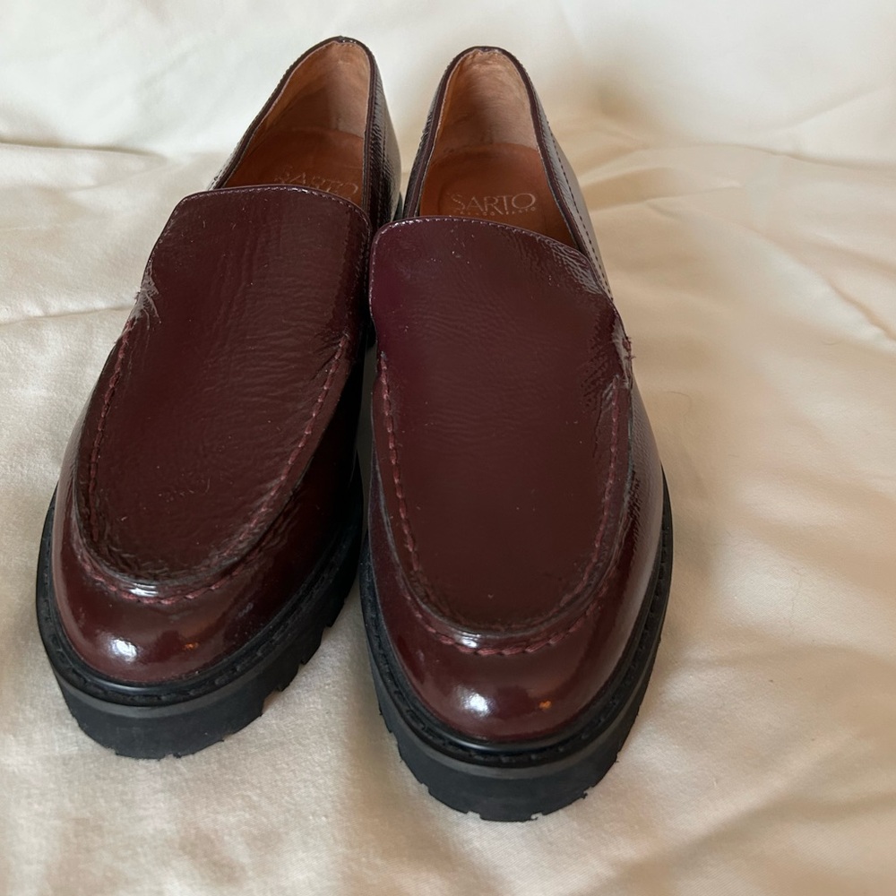Franco Sarto burgundy loafers - NWOT